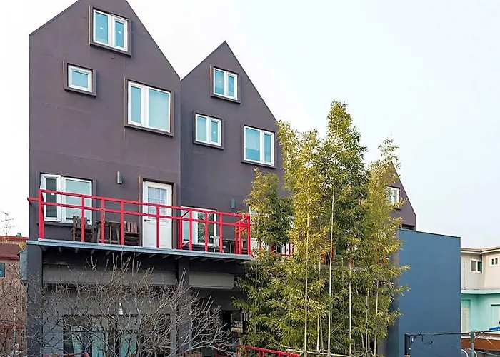 Отель Ihouse Chinchin 3*