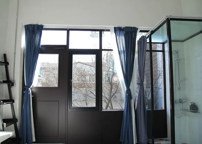 Ihouse Chinchin 3* Сеул