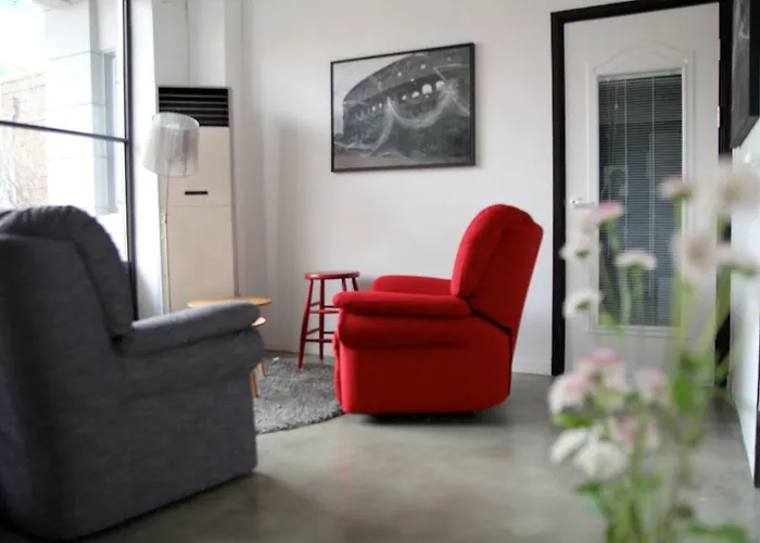 Ihouse Chinchin 3* Сеул