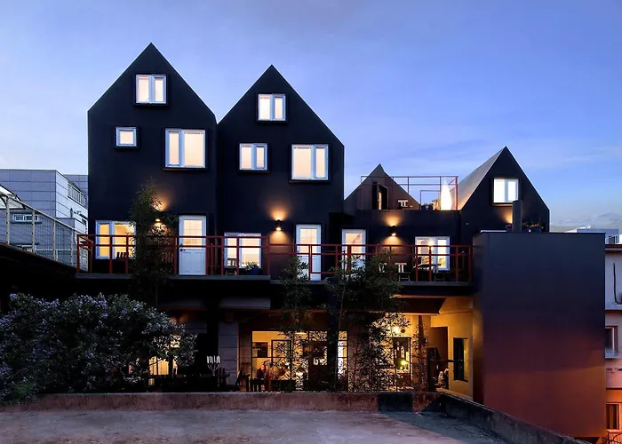 Ihouse Chinchin 3* Seul